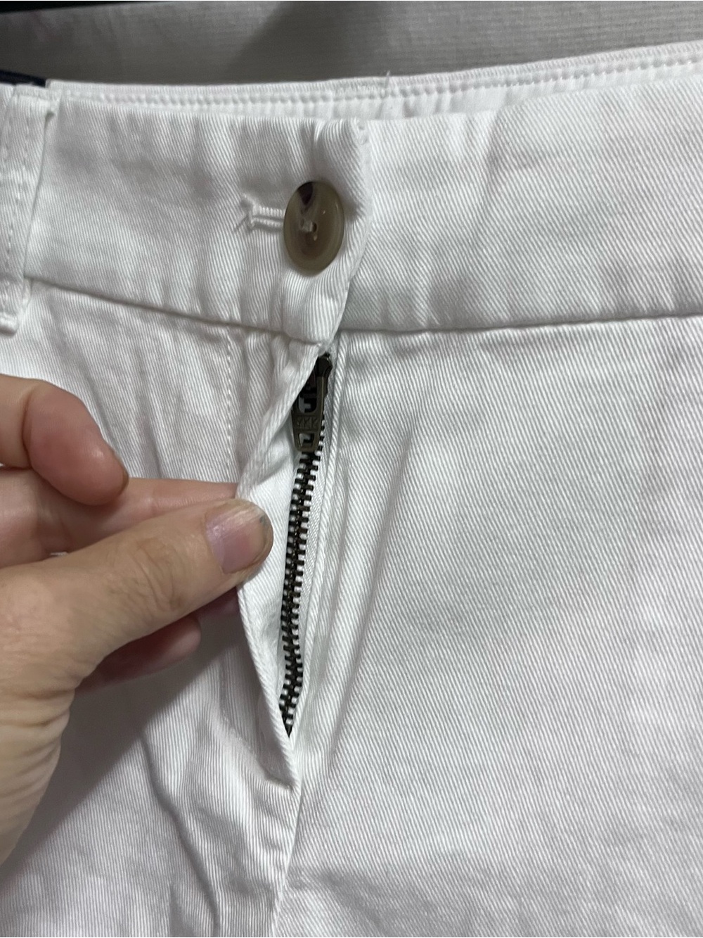 NWT J.Crew Womens Chino Shorts White Stretch Cotton Twill Size 2 7 Inch Inseam - Picture 4 of 10